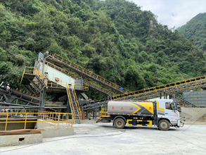 时产600-900吨煤矸石立式制砂机
